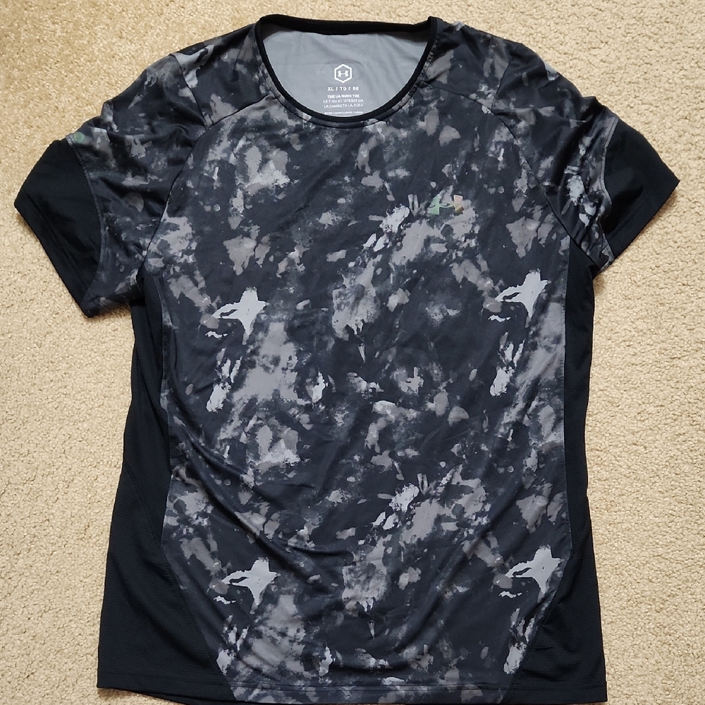 Under Armour Black and Gray Floral Performance Tee